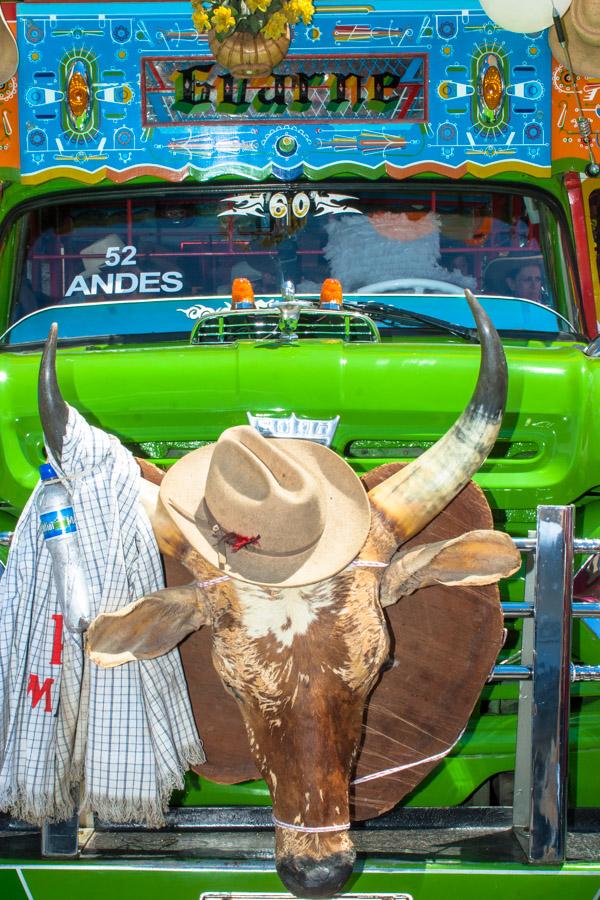 Desfile de Chiva, Feria de Flores, Medellin, Antio...