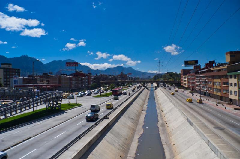 Avenida Norte Quito Sur, Bogota, Cundinamarca, Col...