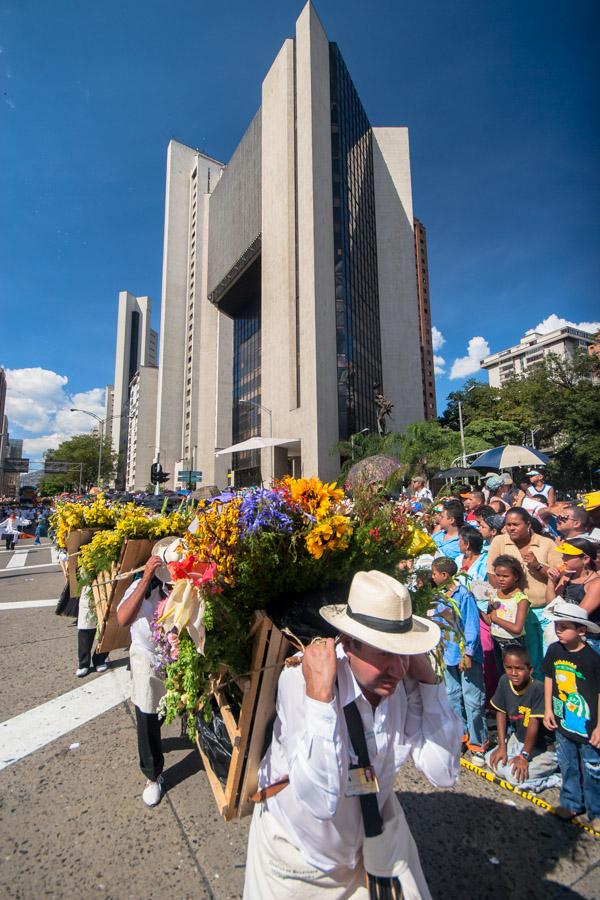 Desfile de Silleteros, Feria de Flores, Medellin, ...