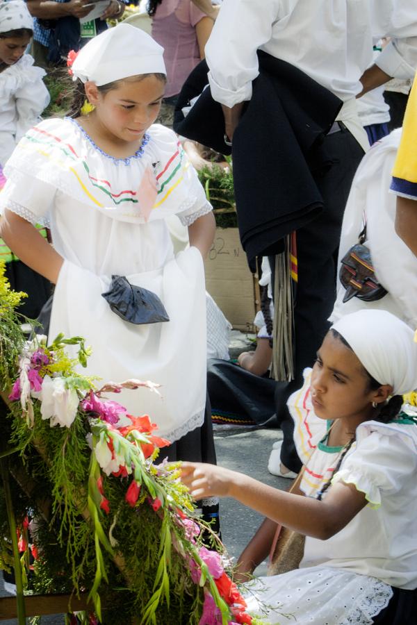 Niñas silleteras, Medellin, Antioquia, Colombia