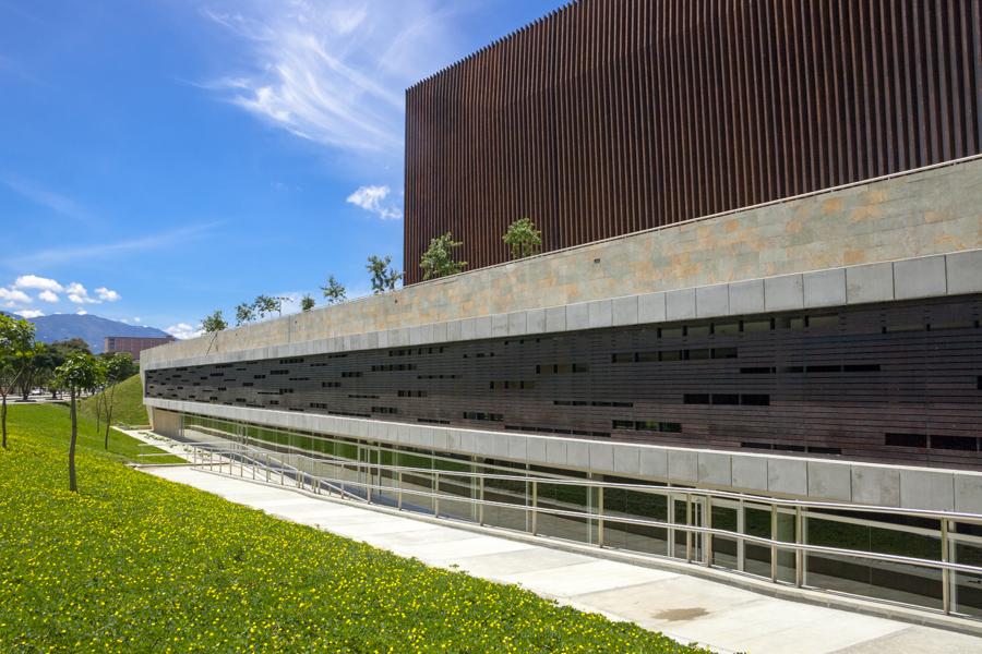 Caja de Madera, Medellin, Antioquia, Colombia