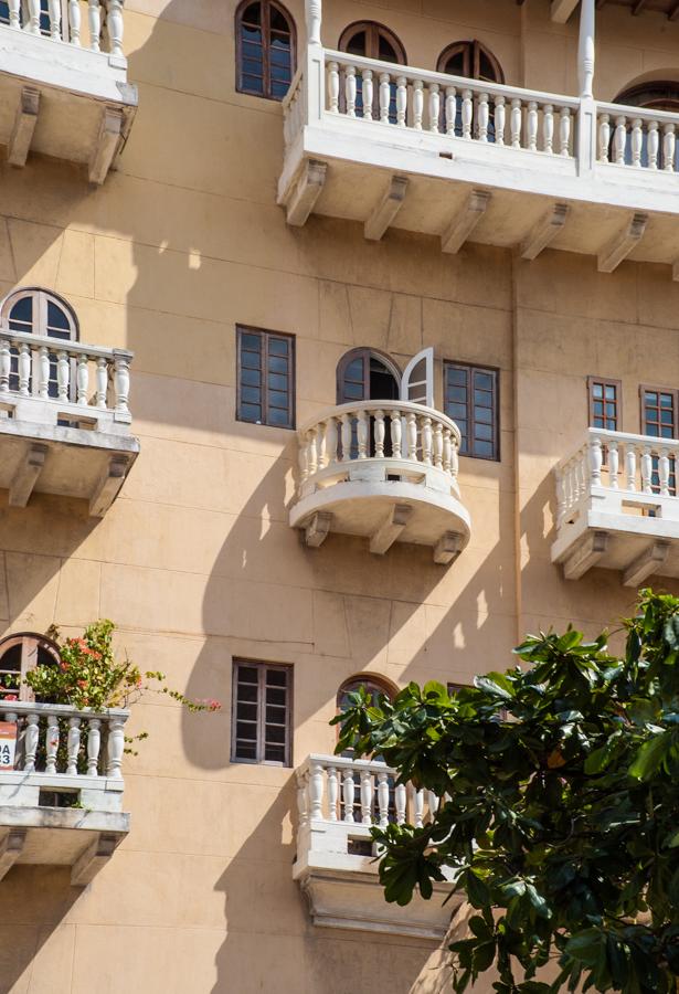 Edificio en la Plaza Santo Domingo, Cartagena, Ciu...