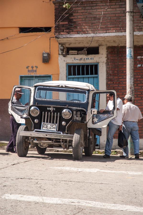 Jeep Willys en Genova, QuIndio, Colombia