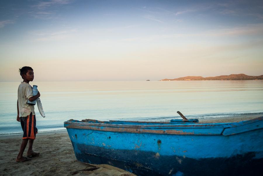 Niño en la Playa, Cabo de la Vela, Guajira, Rioha...