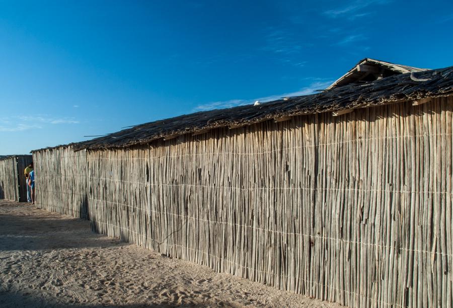 Cerca de una Vivienda Tradicionale, Cabo de la Vel...