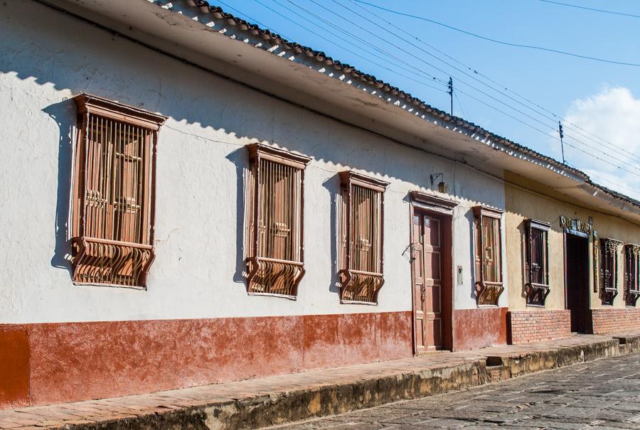 Vivienda Colonial, Curiti, Santander, Colombia