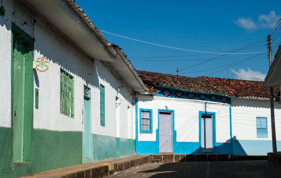 Vivienda Colonial, Curiti, Santander, Colombia