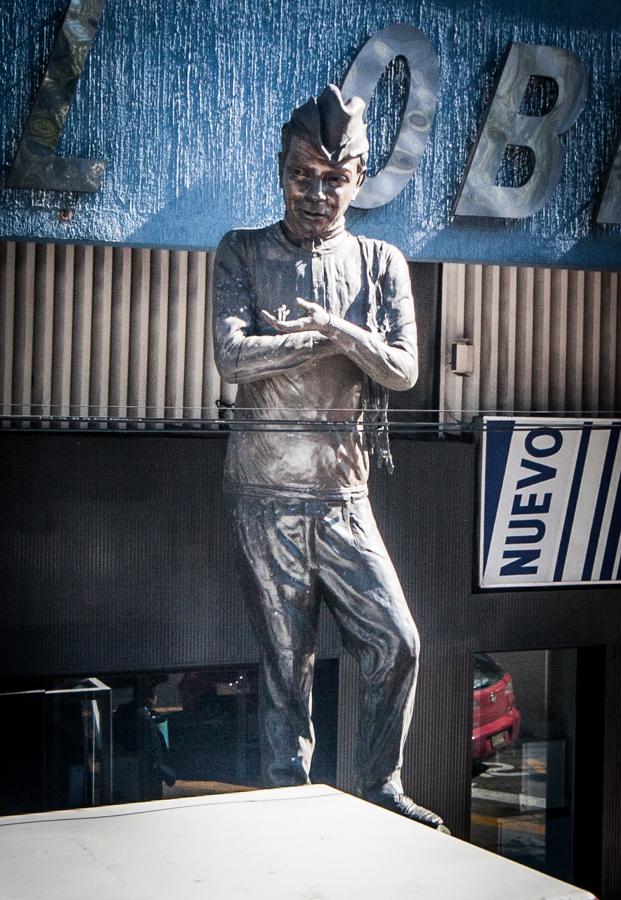 Escultura de Mario Moreno Cantinflas en el Distrit...