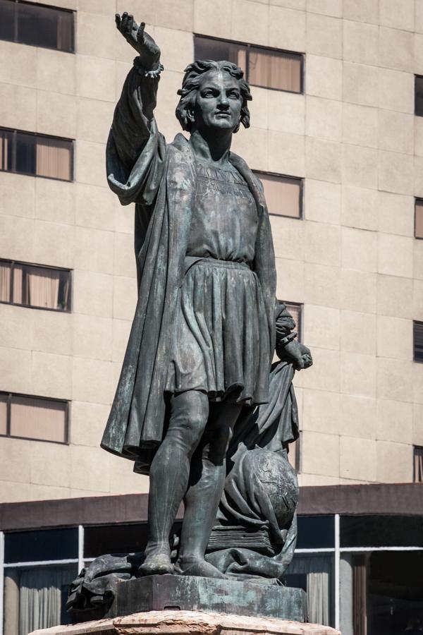 Escultura en Distrito Federal, Mexico, America Cen...