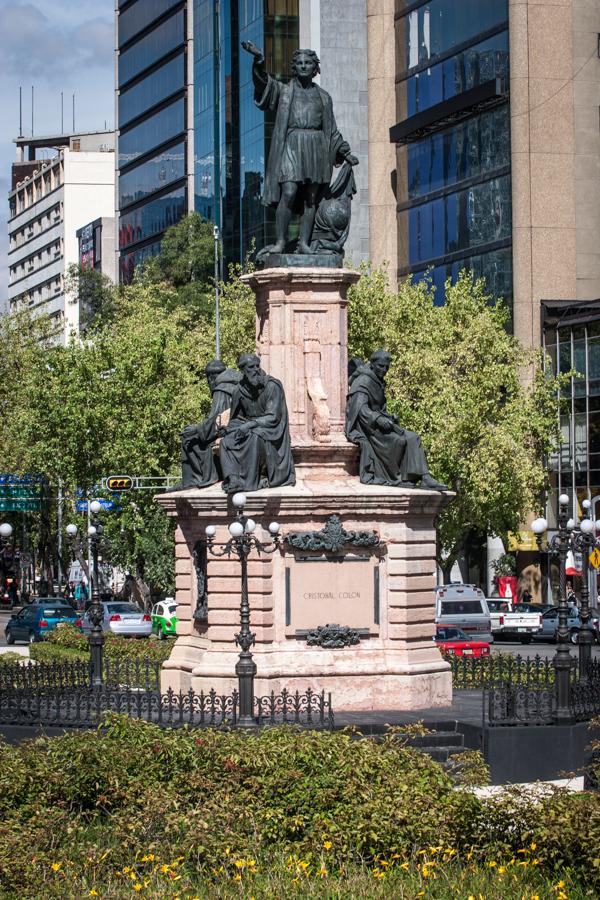 Escultura en Distrito Federal, Mexico, America Cen...