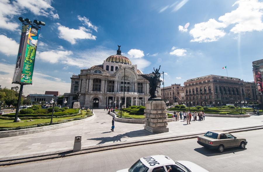 Palacio de Bellas Artes en el Distrito Federal, Me...