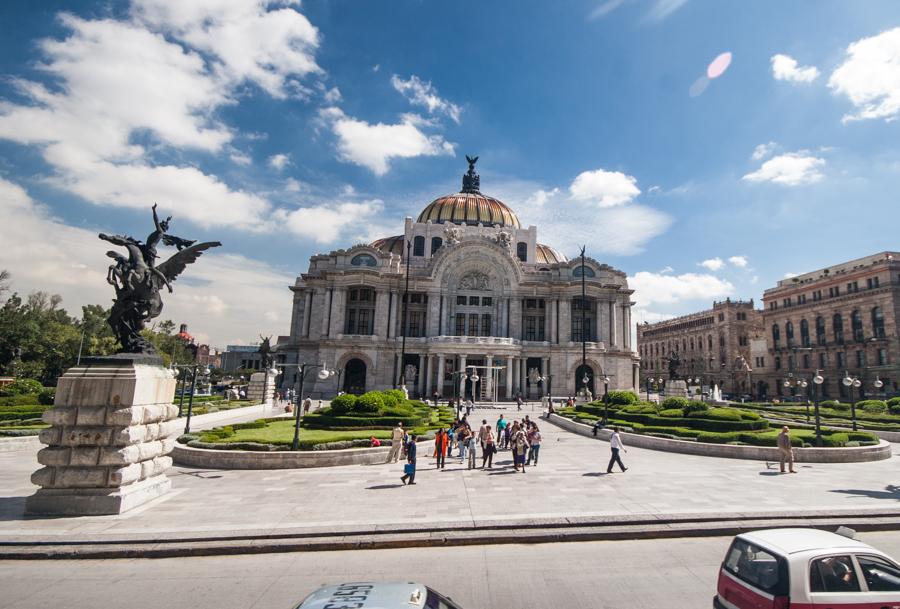 Palacio de Bellas Artes en el Distrito Federal, Me...