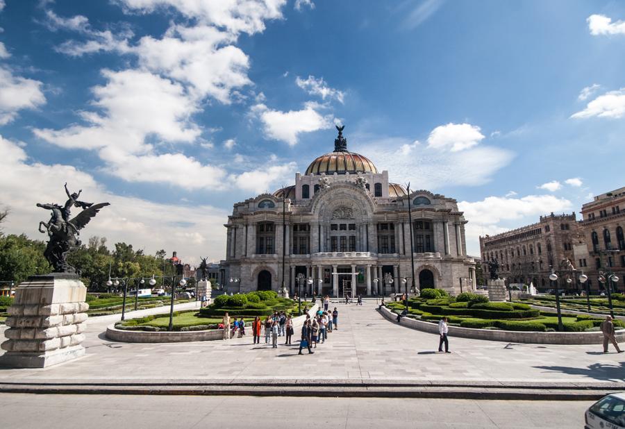 Palacio de Bellas Artes en el Distrito Federal, Me...