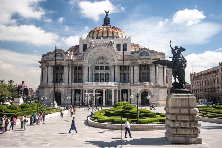 Palacio de Bellas Artes en el Distrito Federal, Me...