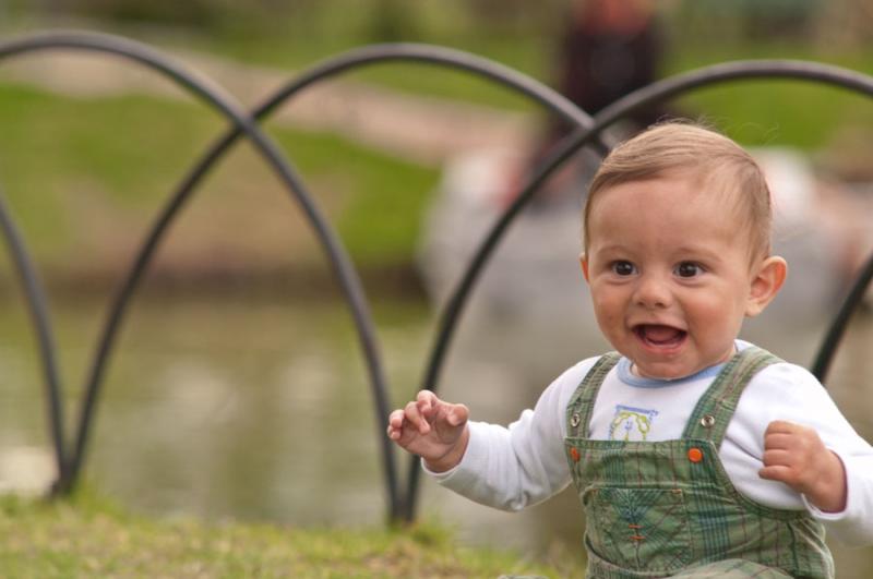 Bebe en el Parque Metropolitano Simon Bolivar, Bog...