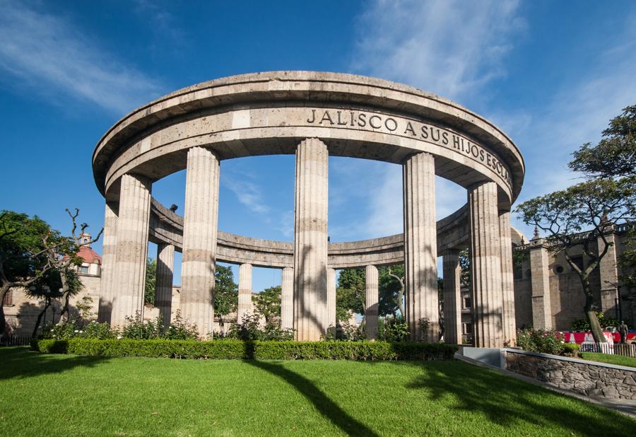 Plaza de la Rotonda de los Hombres Ilustres, Guada...