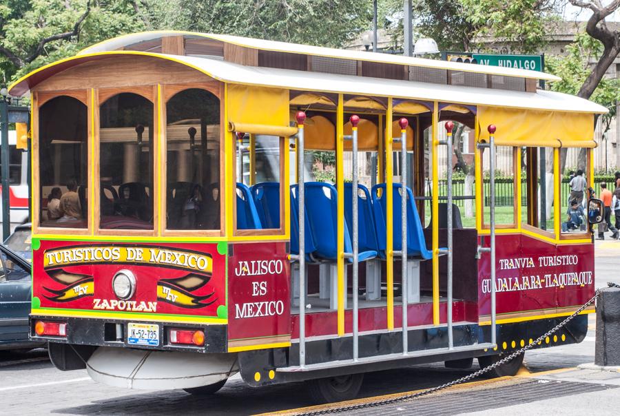 Tranvia turistico, Guadalajara, Mexico, Centro Ame...