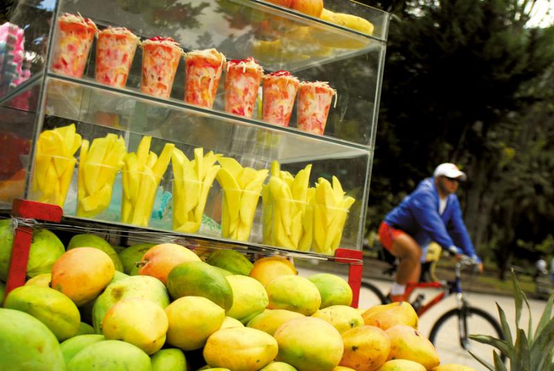 Venta de Frutas, Bogota, Cundinamarca, Colombia