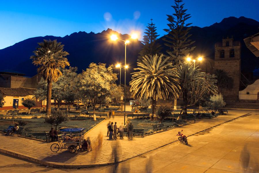 Parque en Urubamba Valle Sagrado de Los Incas Cusc...