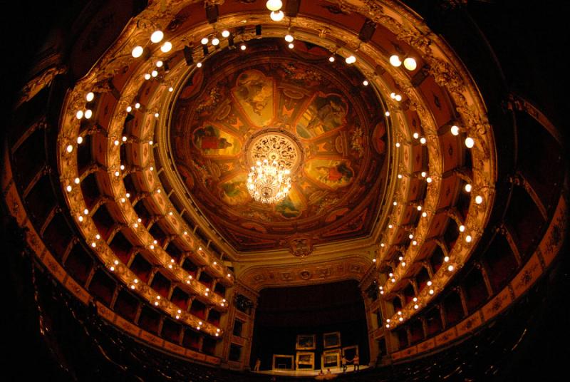 Interior del Teatro Cristobal Colon, Bogota, Cundi...