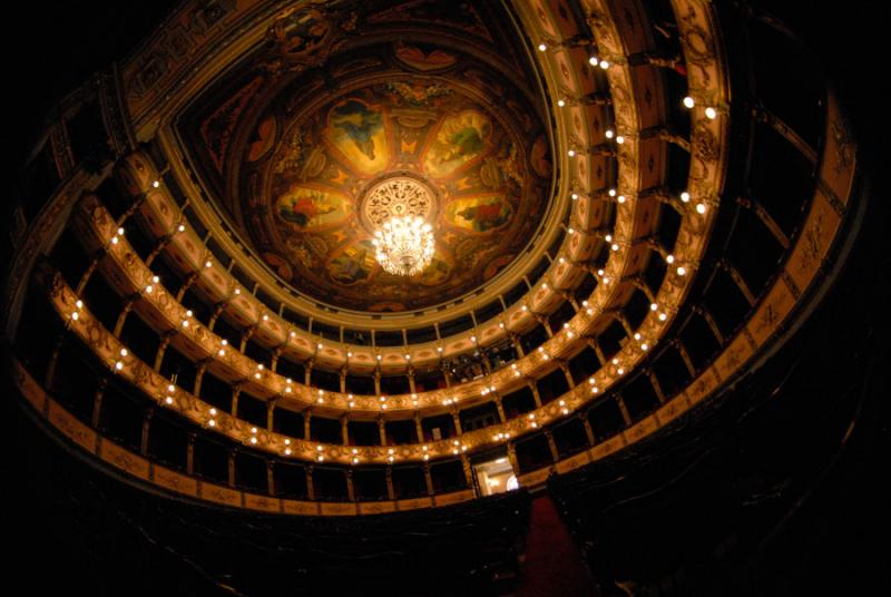 Interior del Teatro Cristobal Colon, Bogota, Cundi...