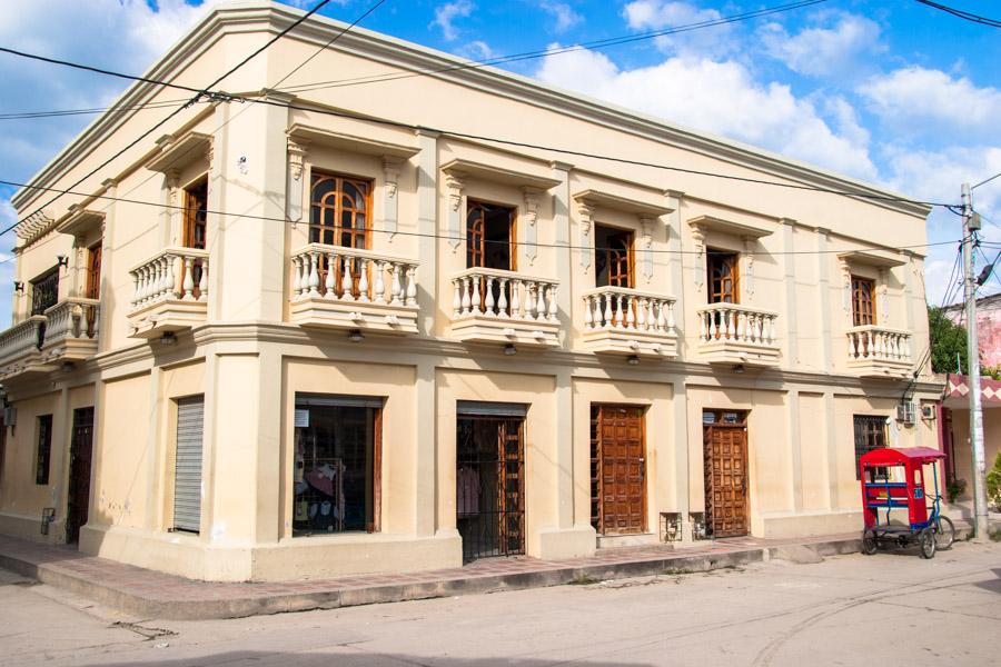 Calle de Cienaga, Magdalena de Estilo Republicano,...