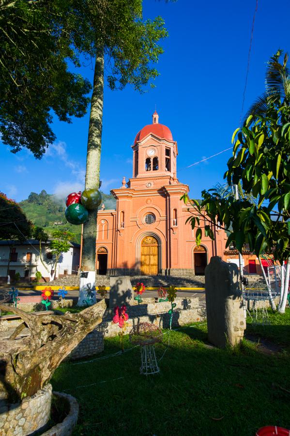 Iglesia Parroquial de San Antonio de Padua, Pueblo...