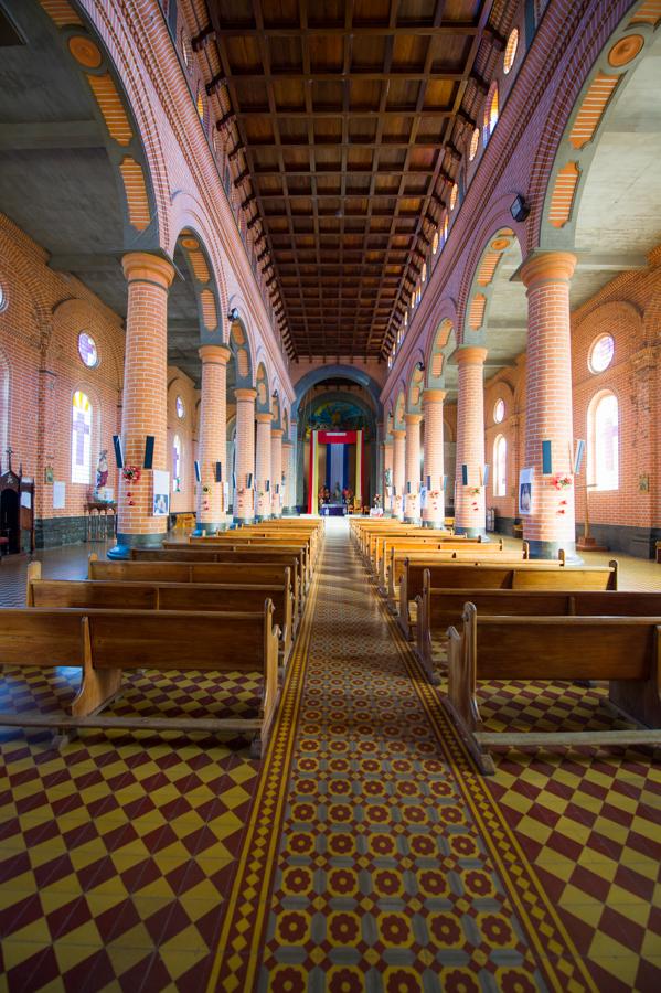 Iglesia Parroquial de San Antonio de Padua, Pueblo...