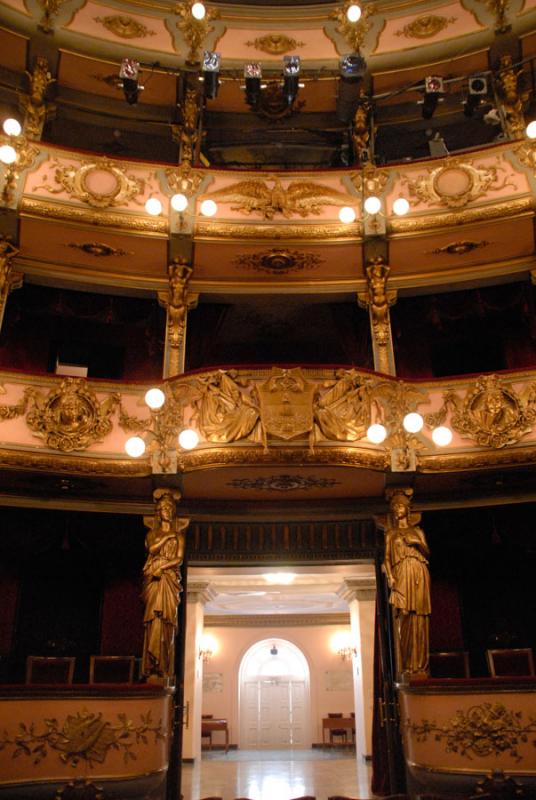 Interior del Teatro Cristobal Colon, Bogota, Cundi...