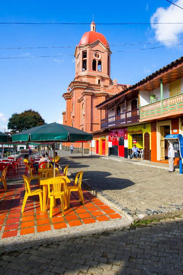 Iglesia Parroquial de San Antonio de Padua, Pueblo...