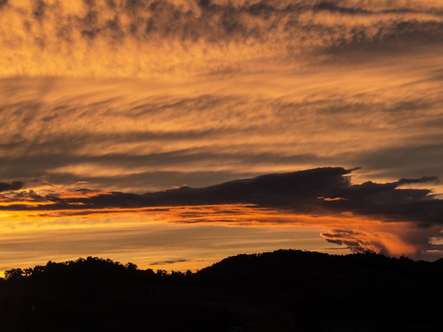 Atardecer en Santa Elena, Medellin, Antioquia, Col...