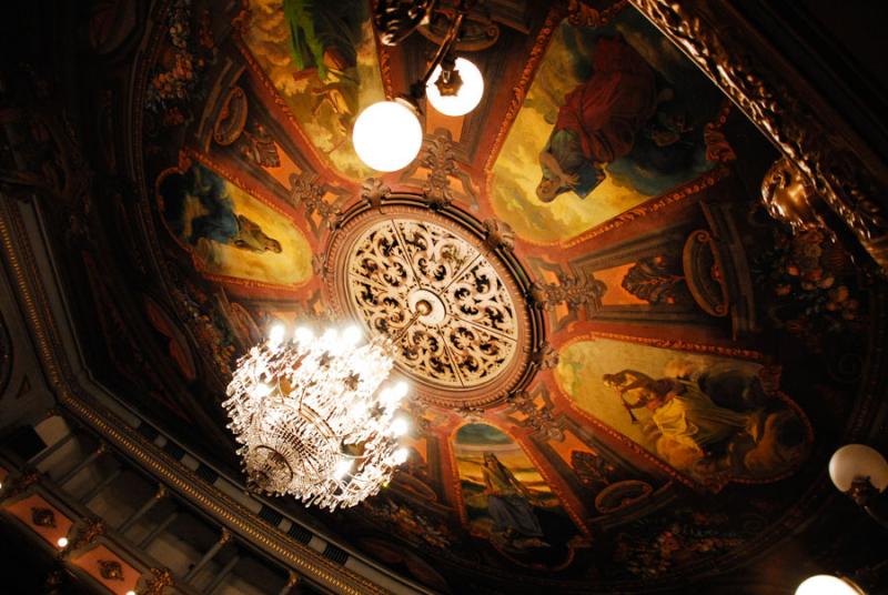 AraÃ±a de Luz, Teatro Cristobal Colon, Bogota, C...