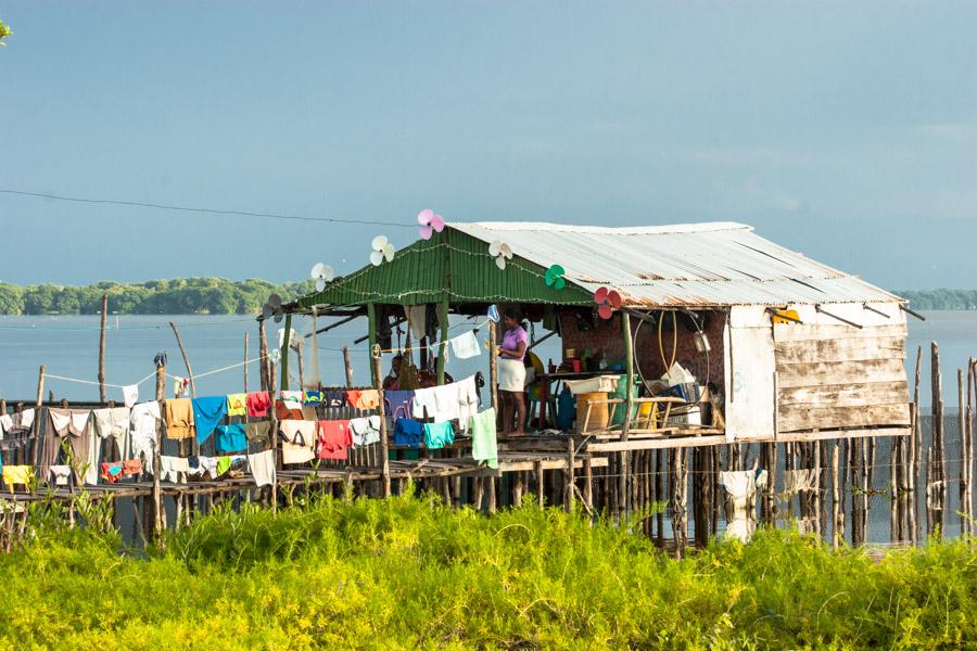 Palafito en Cienaga Magdalena, Colombia