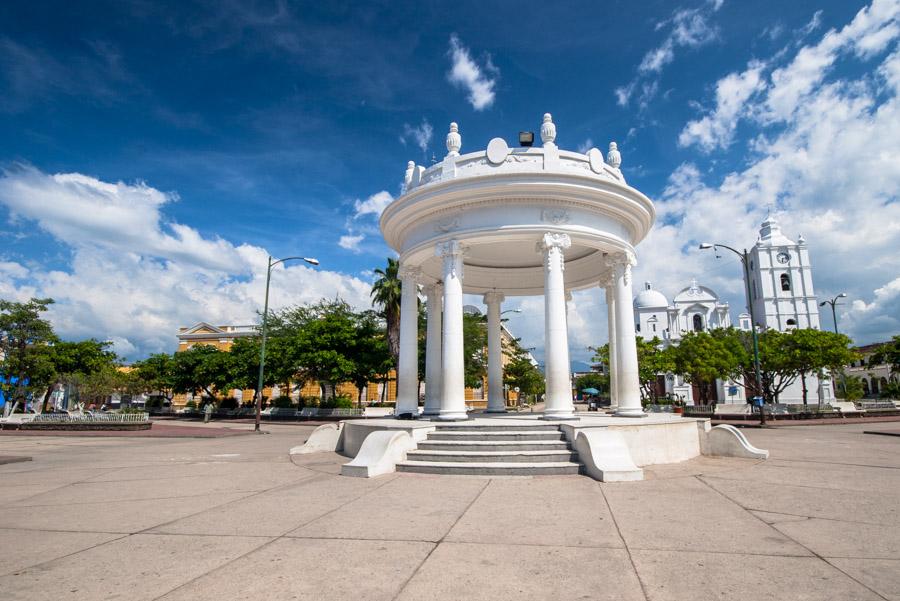 Templete del Parque Centenario de Cienaga Magdalen...