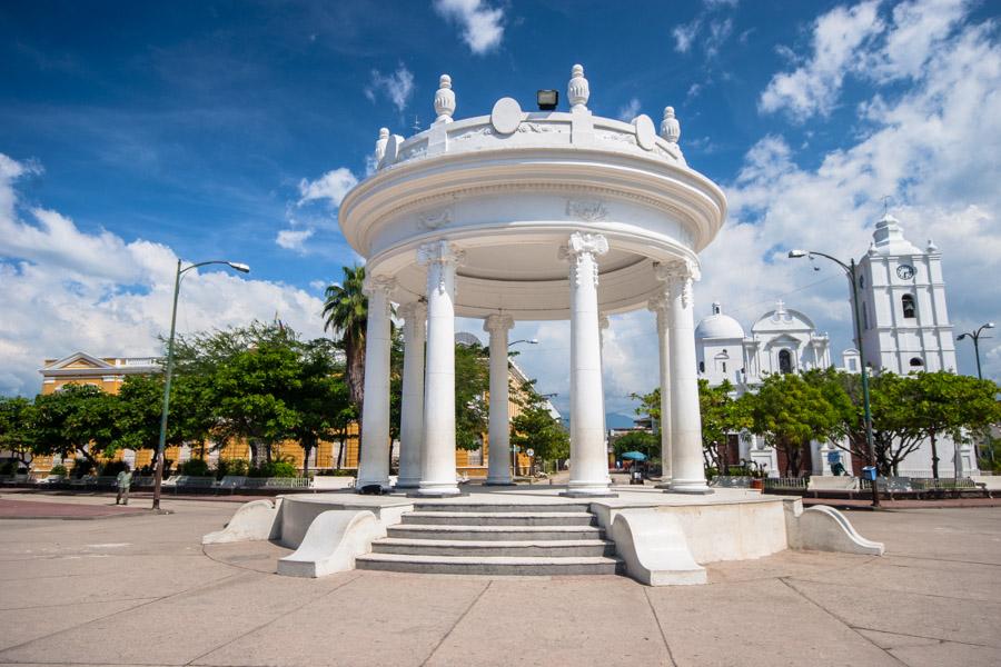 Templete del Parque Centenario de Cienaga Magdalen...