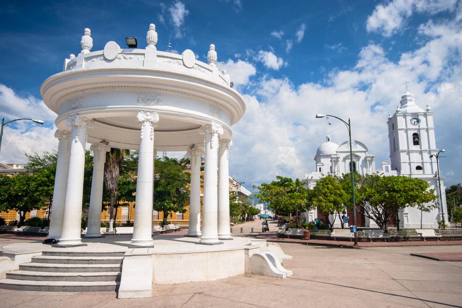 Templete del Parque Centenario de Cienaga Magdalen...