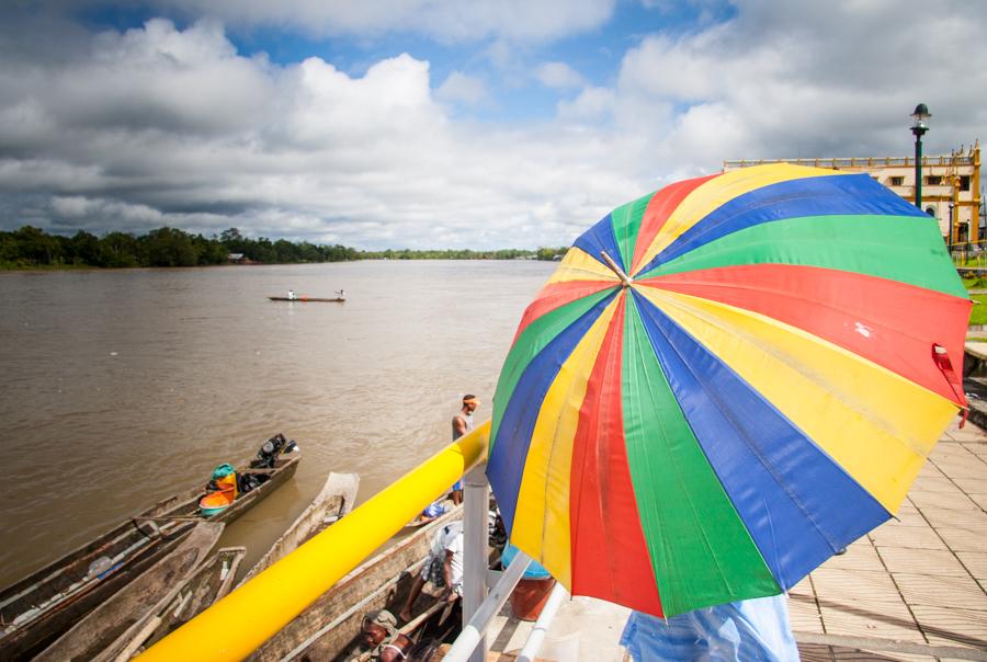 Canoa en el Rio Atrato, Quibdo, Choco, Colombia