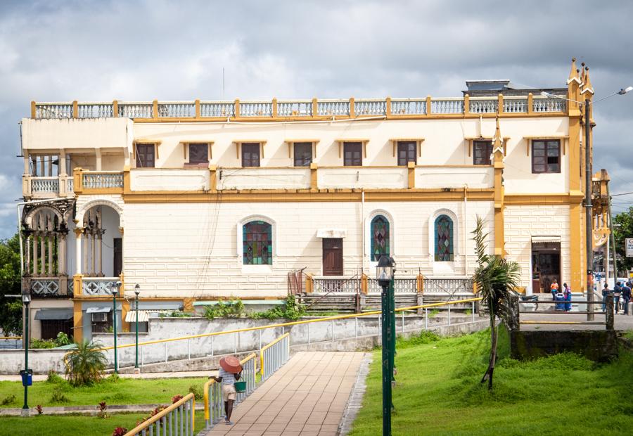 Capilla a Orillas del Atrato