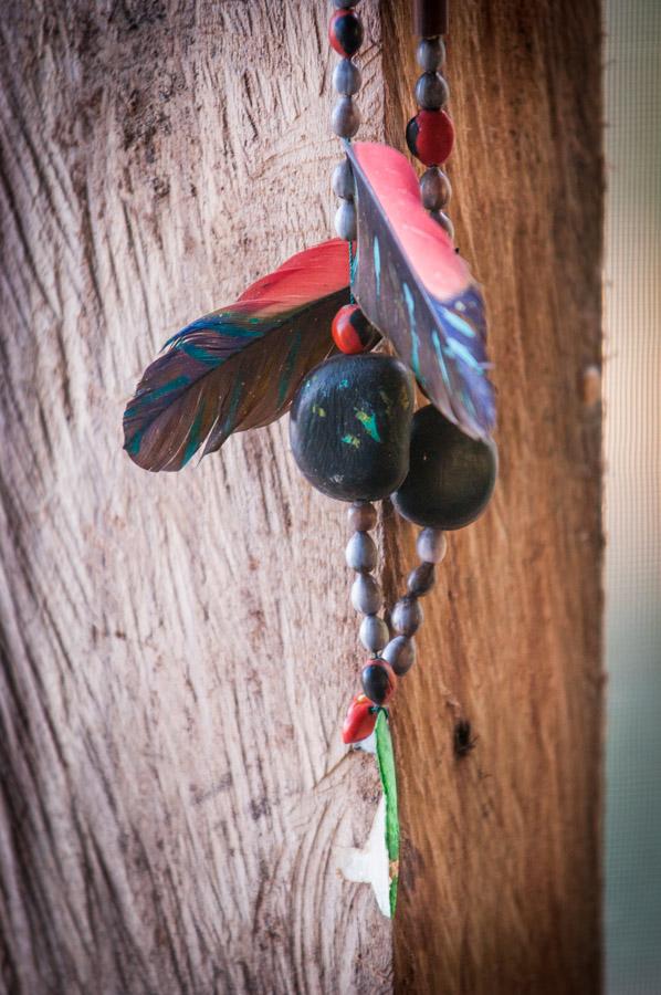 Collar de Semillas y Plumas Amazonas, Leticia, Col...