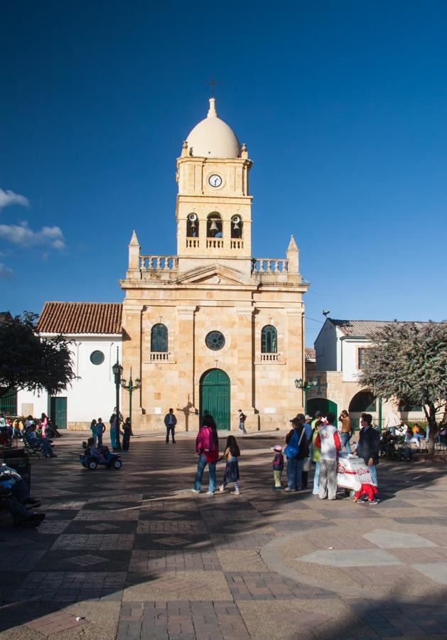 Parroquia Nuestra Señora del Rosario, La Calera, ...