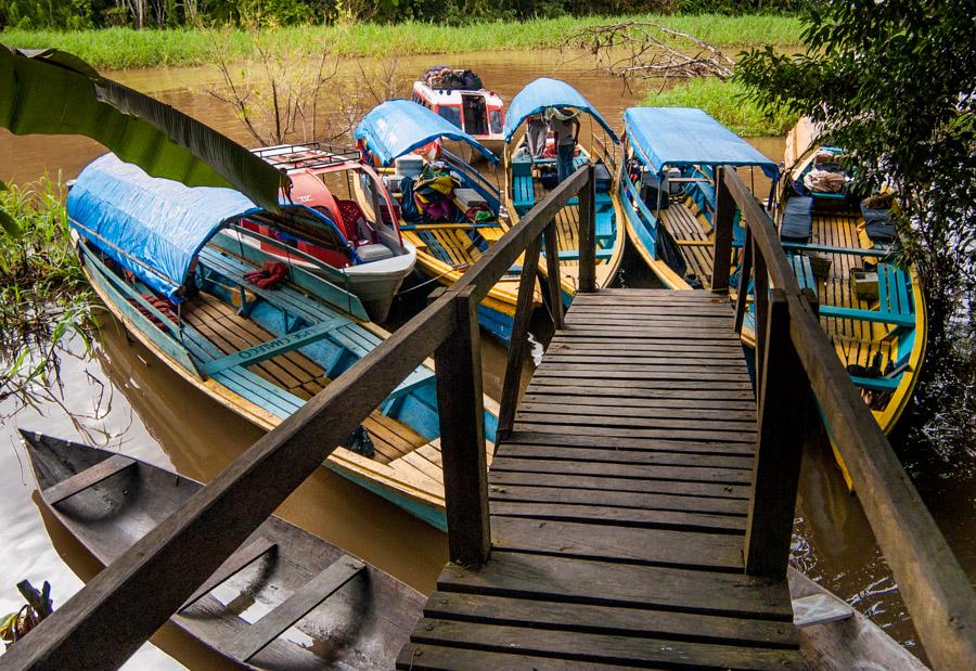 Lanchas en Puerto Amazonas, Leticia, Colombia