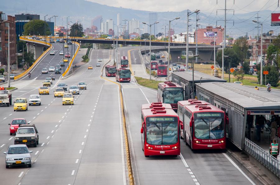 Transmilenio en la Ciudad de Bogota, Cundinamarca,...