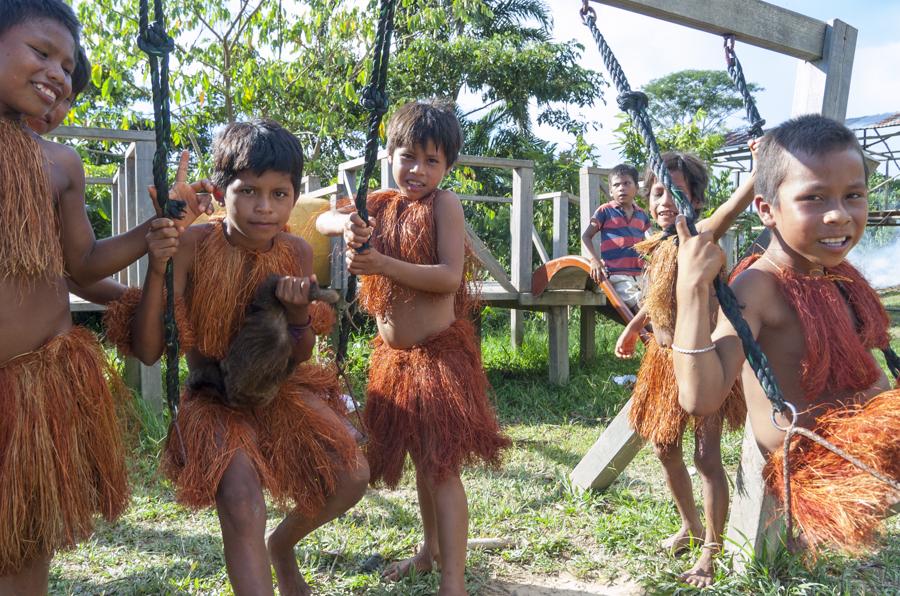 Niños de la Comunidad Yagua, Amazonas, Leticia, C...