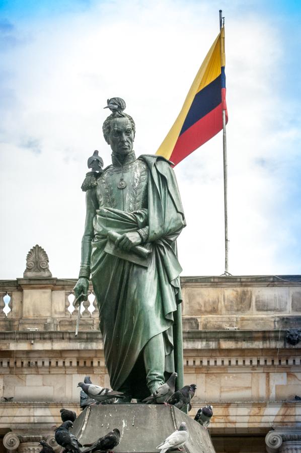 Capitolio Nacional, Plaza de Bolivar, La Candelari...