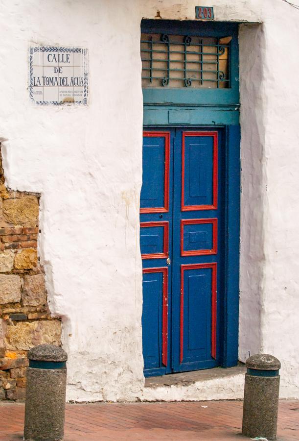 Calle de la Toma de Agua, La Candelaria, Bogota, C...