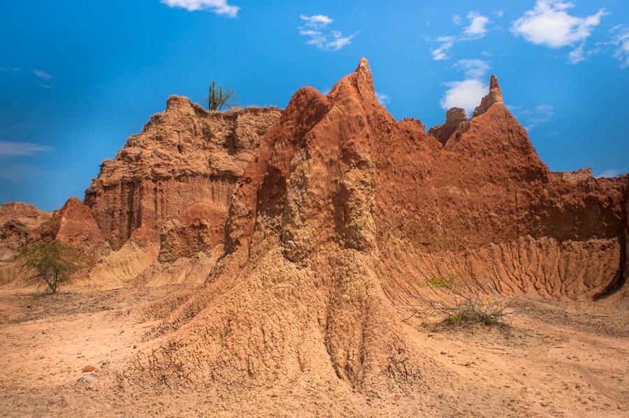 Desierto de la Tatacoa, Valle de las Tristezas, Hu...