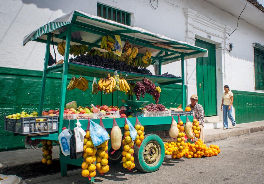 Venta de Frutas, Cartago, Valle del Cauca, Colombi...