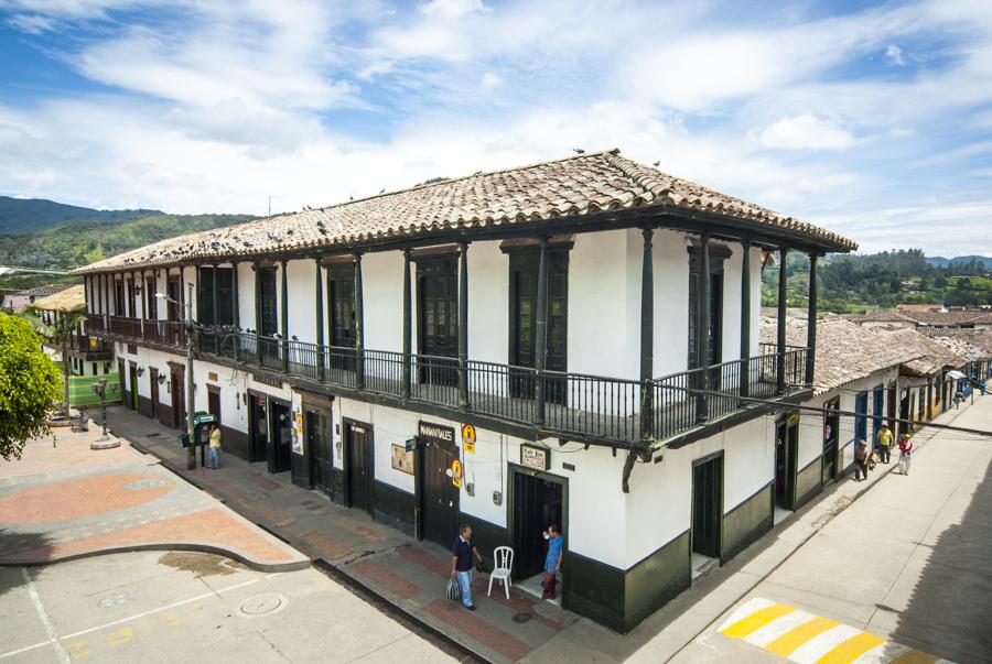 Fachada Colonial en El Retiro, Oriente Antioqueño...