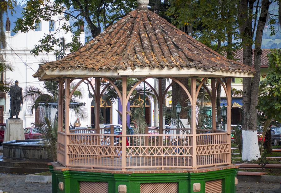 Kiosco en el Parque de La Ceja, La Ceja del Tambo,...