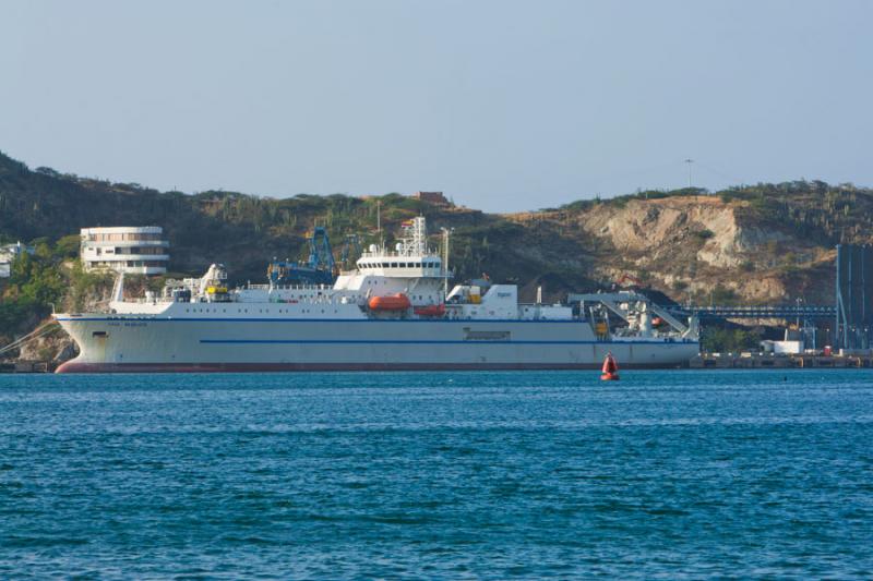 Embarcacion en el Puerto de Santa Marta, Magdalena...